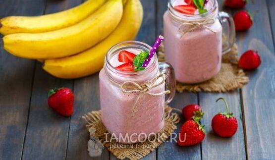 клубнично-банановый смузи