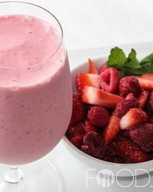 Клубничный смузи с овсянкой