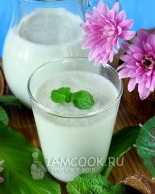 Кокосово-мятный смузи с ананасом