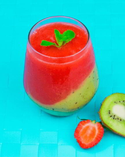 Рецепт ледяного двухслойного смузи