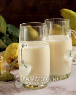 Смузи из груш с кефиром