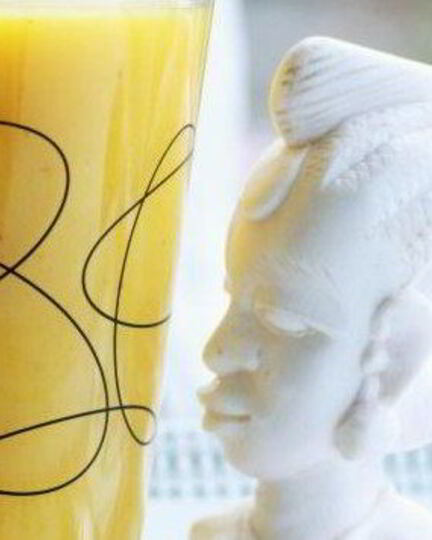 Рецепт смузей из манго, банана и кардамона