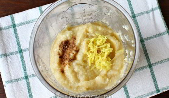 яблочно-банановый смузи с имбирем