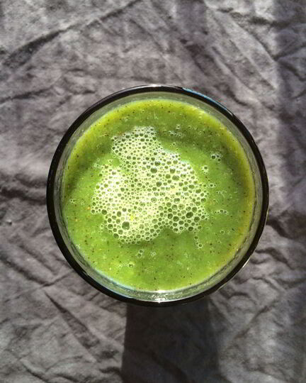 Рецепт зеленого смузи со шпинатом и киви