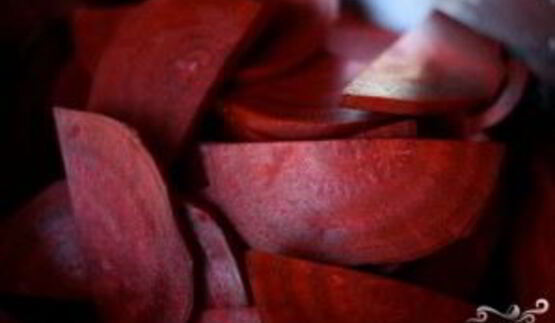 витаминный напиток из свеклы, манго и помидор