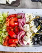 Греческий салат с брынзой