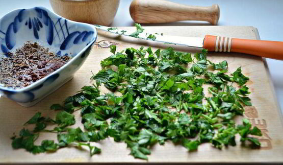 картофельный салат c пикантной заправкой