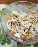 Картофельный салат с кальмарами