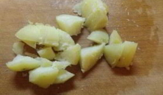 картофельный салат с кальмарами