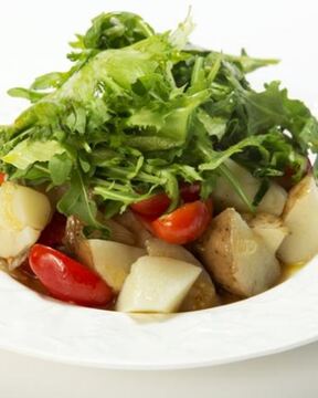 Картофельный салат с облепиховой заправкой