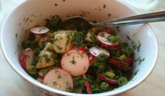 картофельный салат с редисом