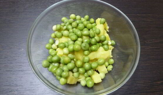 салат из картофеля и огурцов