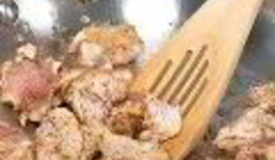 салат с молодым картофелем и курицей