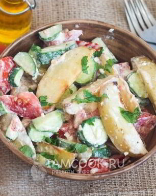 Салат с запеченным картофелем