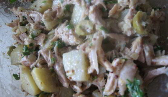теплый картофельный салат с телятиной