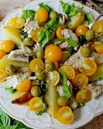 Теплый салат с картофелем и рыбой