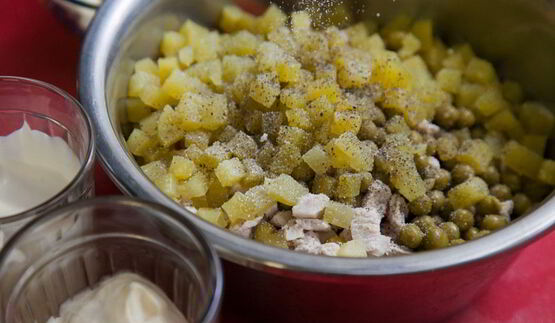оливье с курицей