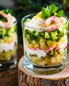 Оливье со свежим огурцом