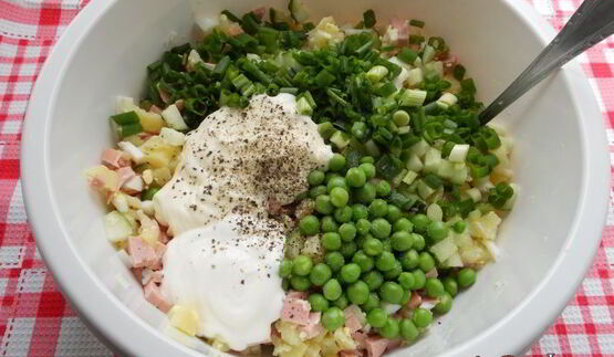 салат летний оливье