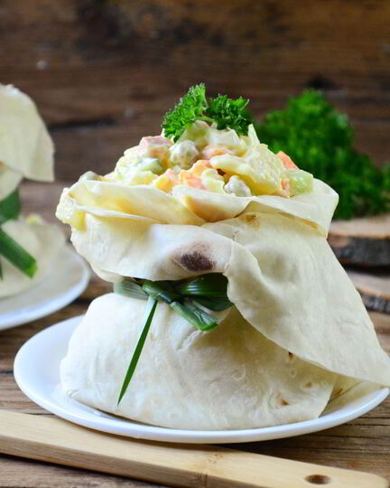 Рецепт салата оливье в лаваше