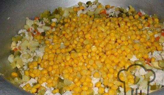 салат оливье в виде козы