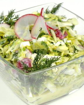 Простой и легкий салат без майонеза