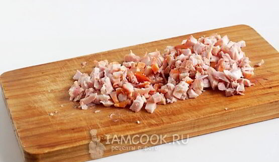 салат гранатовый браслет с копченой курицей