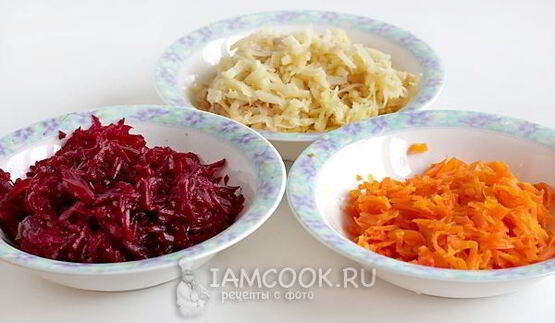 салат гранатовый браслет с копченой курицей