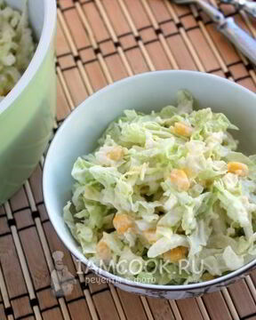 Салат из пекинской капусты с сыром