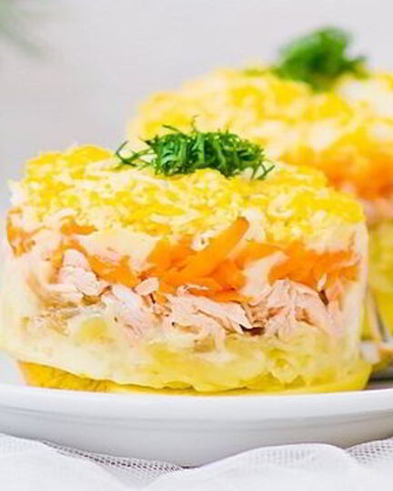 Рецепт мимозы с яблоком и сыром