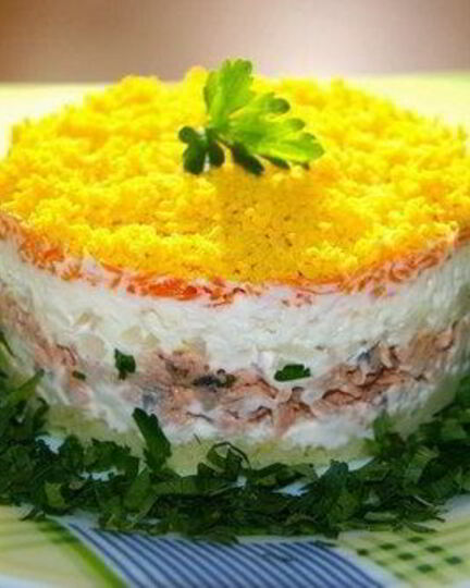 Рецепт порционного салата мимоза с горбушей