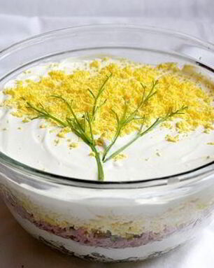 Салат Мимоза с горбушей