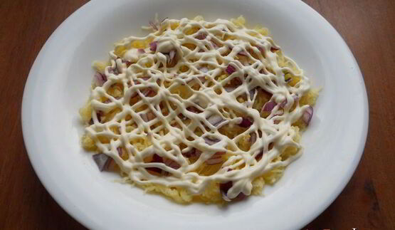 салат мимоза с картофелем и твердым сыром