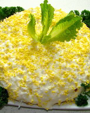 Салат Мимоза с огурцом