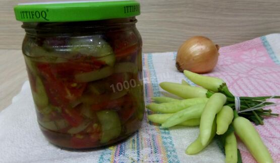 салат пальчики оближешь из помидор и огурцов на зиму