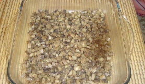 грибы в сливочном соусе под шубой из фарфалле