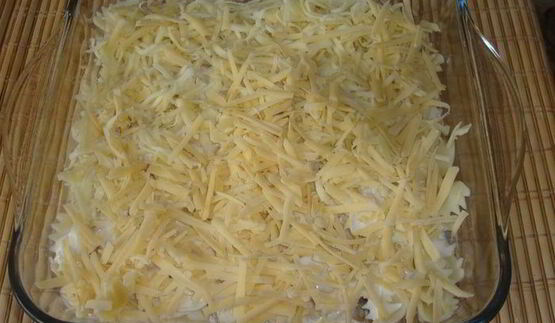 грибы в сливочном соусе под шубой из фарфалле