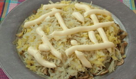 салат грибы под шубой