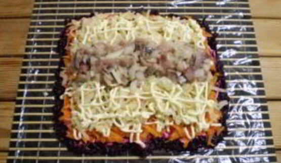 селедка под шубой в виде рулета