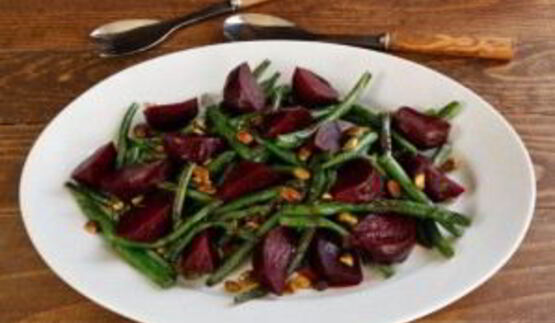 салат с фасолью и свеклой