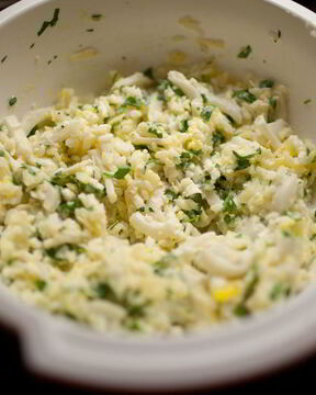 Салат с курицей и рисом