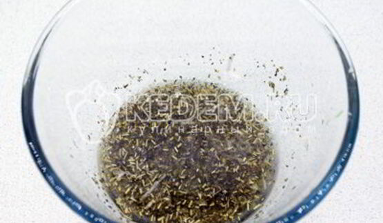 салат с курицей и сухариками