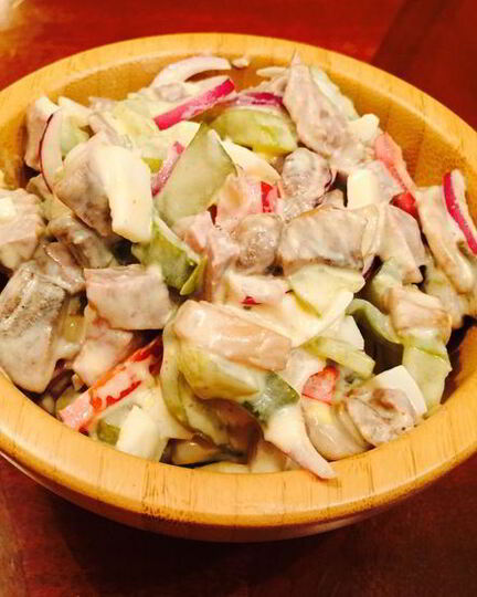 Рецепт салата с ростбифом в деревенском стиле