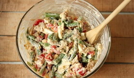 салат шедевр с курицей и сладким перцем