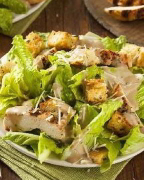 Классический салат цезарь