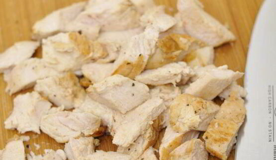 салат цезарь с курицей