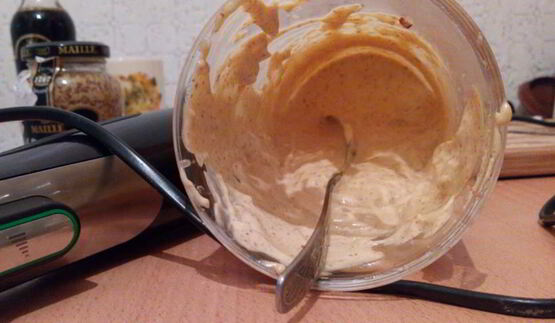 салат цезарь с лососем