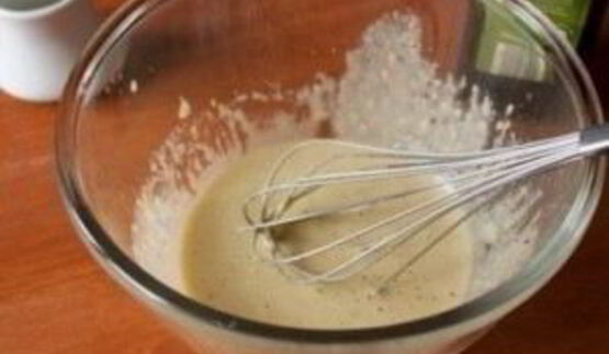 салат цезарь с морепродуктами