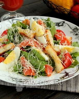 Салат Цезарь с семгой