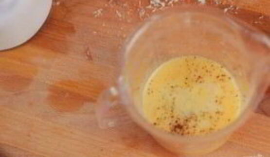 салат цезарь с соусом